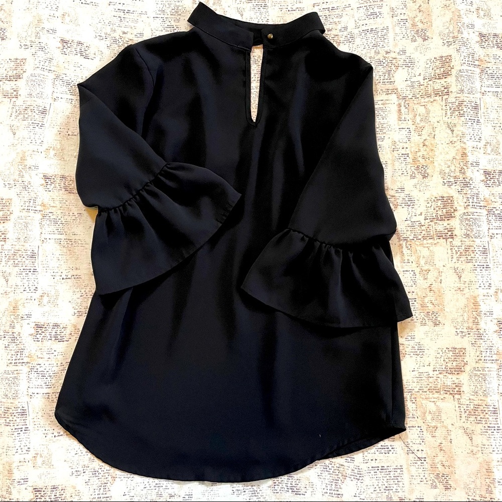 Meraki black blouse raffle 3/4 sleeve